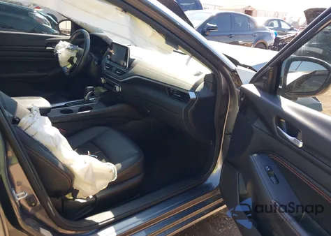 2022 Nissan Altima Sr Fwd z USA, uszkodzony, nr VIN 1N4BL4CV2NN417361